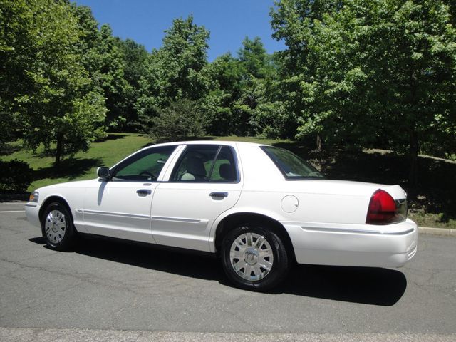 2007 Mercury Grand Marquis 1-OWNER w/ 19K ORIGINAL-MILES! LOADED, LIKE-NEW CONDITION! - 23033915 - 3