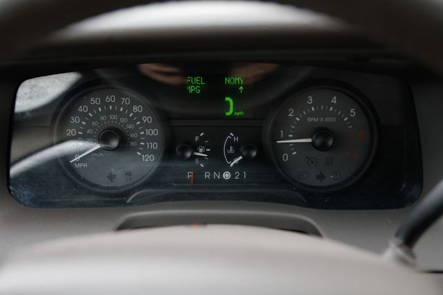 2007 Mercury Grand Marquis 4dr Sedan LS - 22843749 - 28