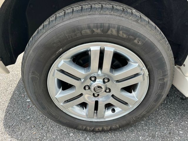 2007 Mercury Mountaineer Clean 3rd row seat SUV AWD - 23019551 - 13