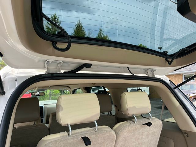 2007 Mercury Mountaineer Clean 3rd row seat SUV AWD - 23019551 - 21