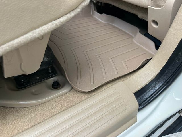 2007 Mercury Mountaineer Clean 3rd row seat SUV AWD - 23019551 - 28