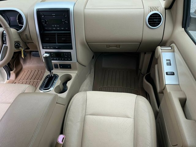 2007 Mercury Mountaineer Clean 3rd row seat SUV AWD - 23019551 - 33