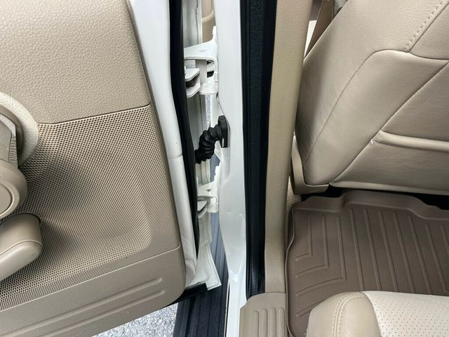 2007 Mercury Mountaineer Clean 3rd row seat SUV AWD - 23019551 - 45