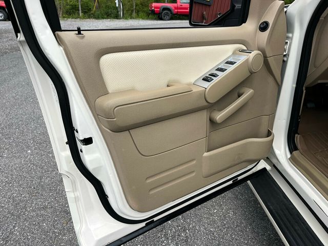 2007 Mercury Mountaineer Clean 3rd row seat SUV AWD - 23019551 - 46