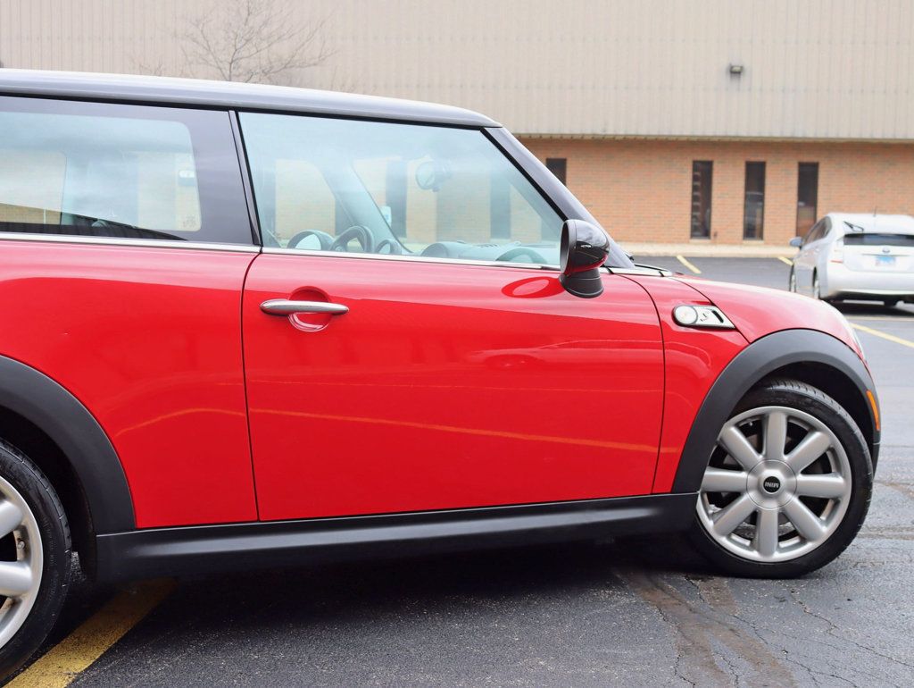 2007 Mini Cooper S Hardtop 2 Door photo 4