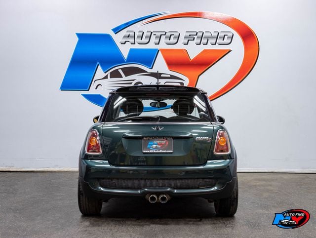 2007 MINI Cooper S Hardtop 2 Door 1 OWNER, 16" ALLOY WHEELS, CHROME LINE INTERIOR, CENTER ARMREST - 22938784 - 3