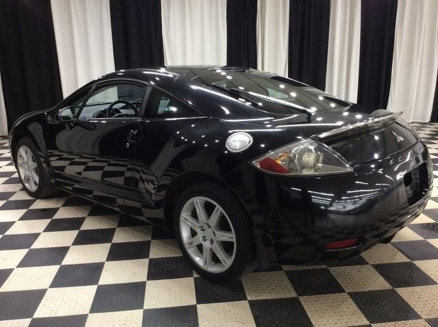 2007 Mitsubishi Eclipse SE photo 4
