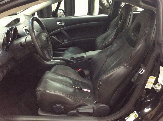 2007 Mitsubishi Eclipse SE photo 8