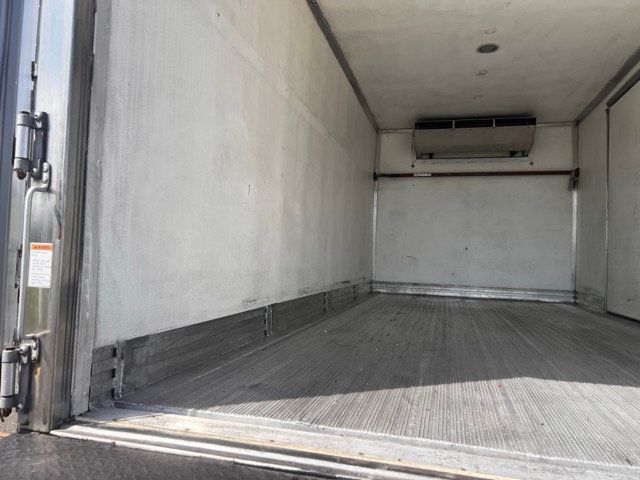 2007 Mitsubishi FE85D 16 FOOT NON CDL REFRIGERATE REEFER BOX TRUCK WITH SIDE DOOR ENTRY - 22513073 - 47