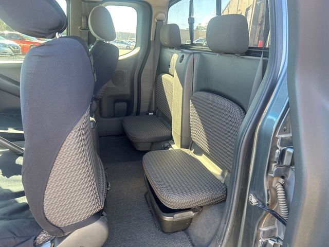 2007 Nissan Frontier 2WD King Cab Manual SE - 22961377 - 6