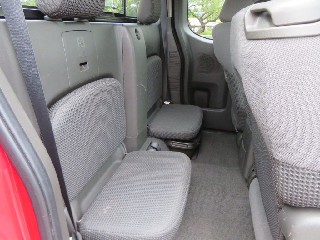 2007 Nissan Frontier EXTRA CLEAN VERY LOW MILE 2007 FRONTIER 4X4 2OWNER LOW MILES  - 22968682 - 25