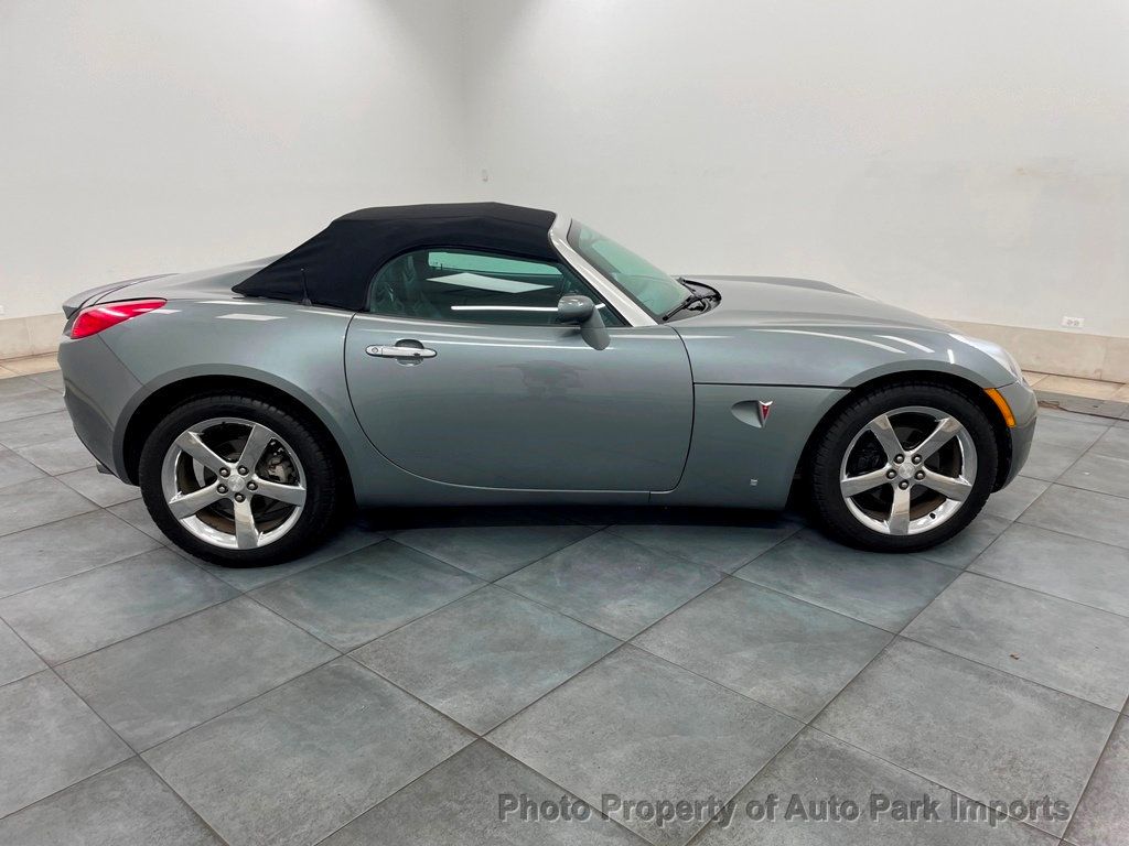 2007 Pontiac Solstice 2dr Convertible - 22027604 - 26