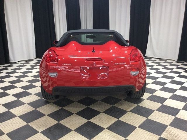 2007 Pontiac Solstice 2dr Convertible - 22588930 - 4