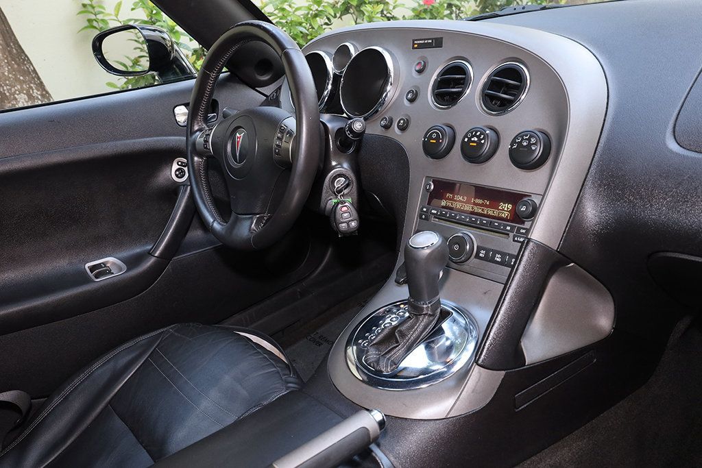 2007 Pontiac Solstice 2dr Convertible GXP - 23068135 - 9