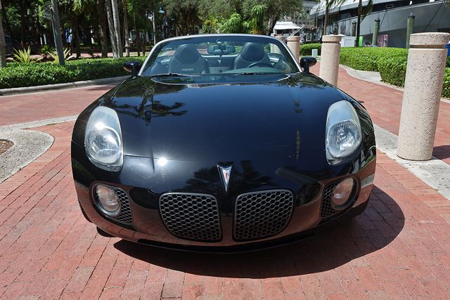 2007 Pontiac Solstice 2dr Convertible GXP - 23068135 - 19