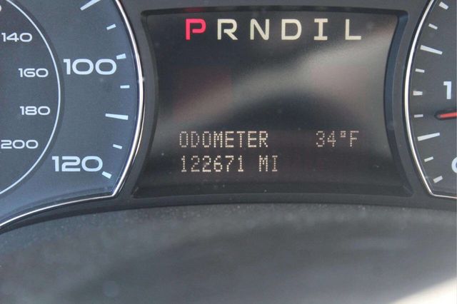 2007 Pontiac Torrent FWD 4dr - 23010035 - 7