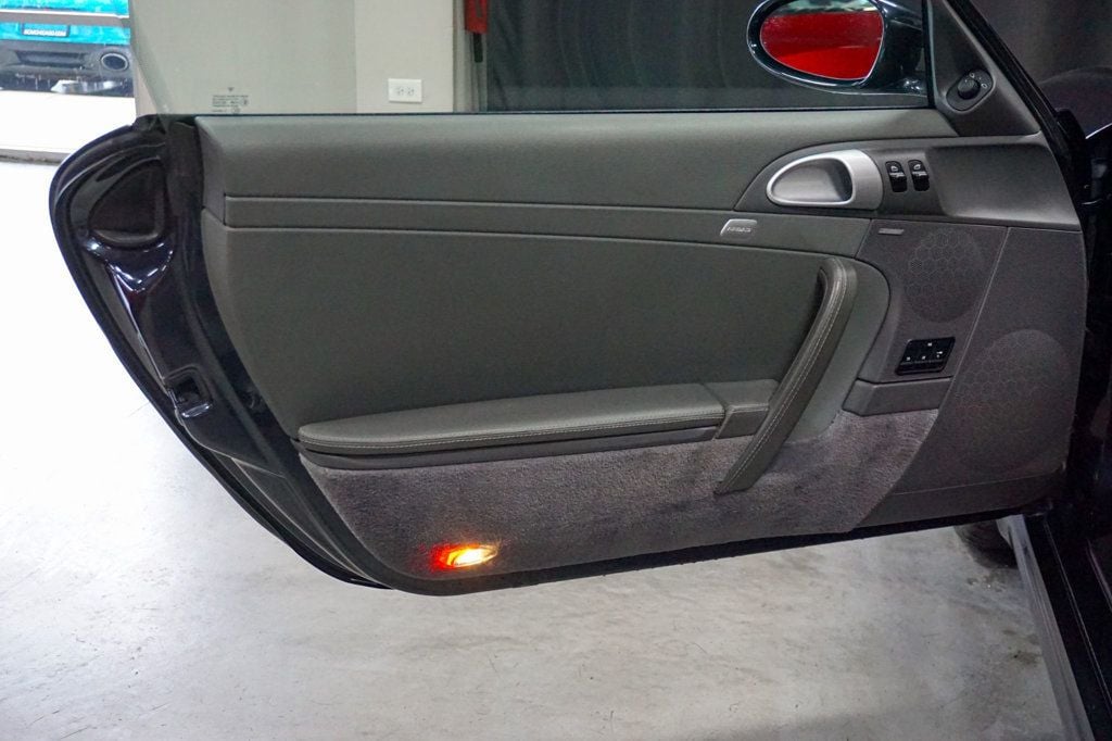 2007 PORSCHE 911 - Image 20