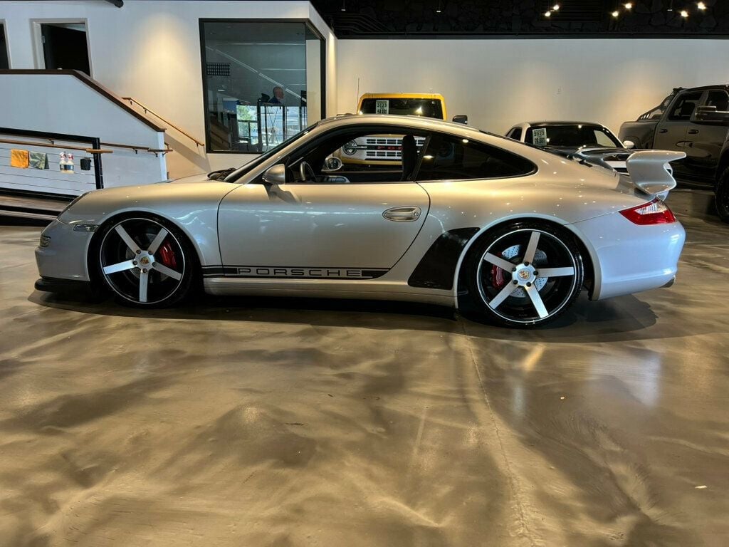 2007 Porsche 911 Coupe photo 2