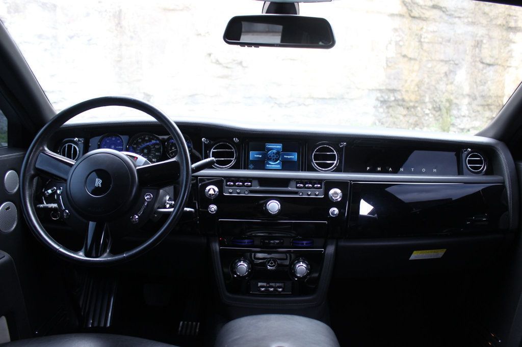 2007 Rolls Royce Phantom photo 11