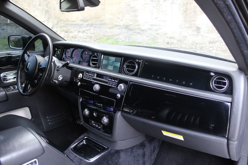 2007 Rolls Royce Phantom photo 22