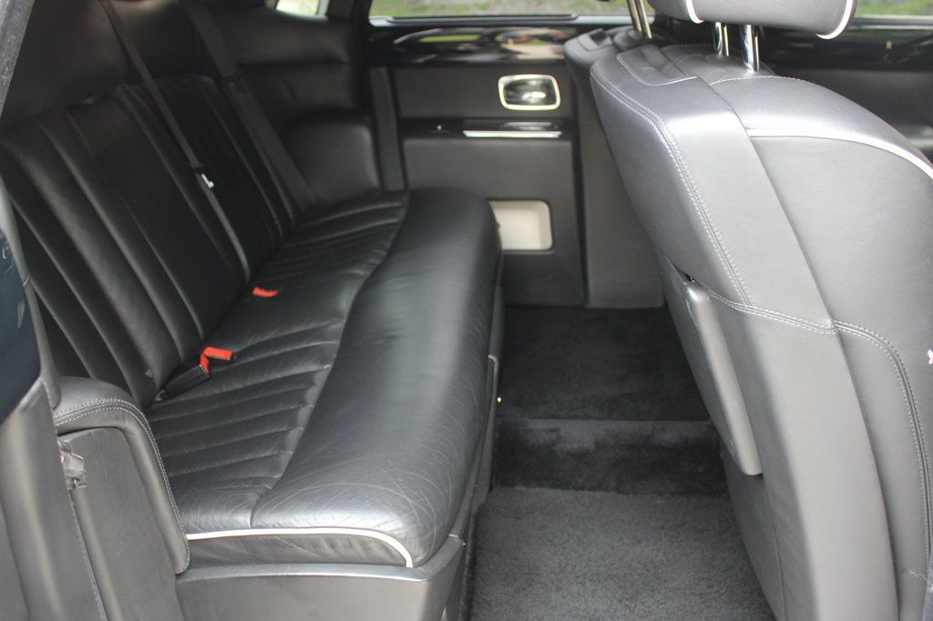 2007 Rolls Royce Phantom photo 29