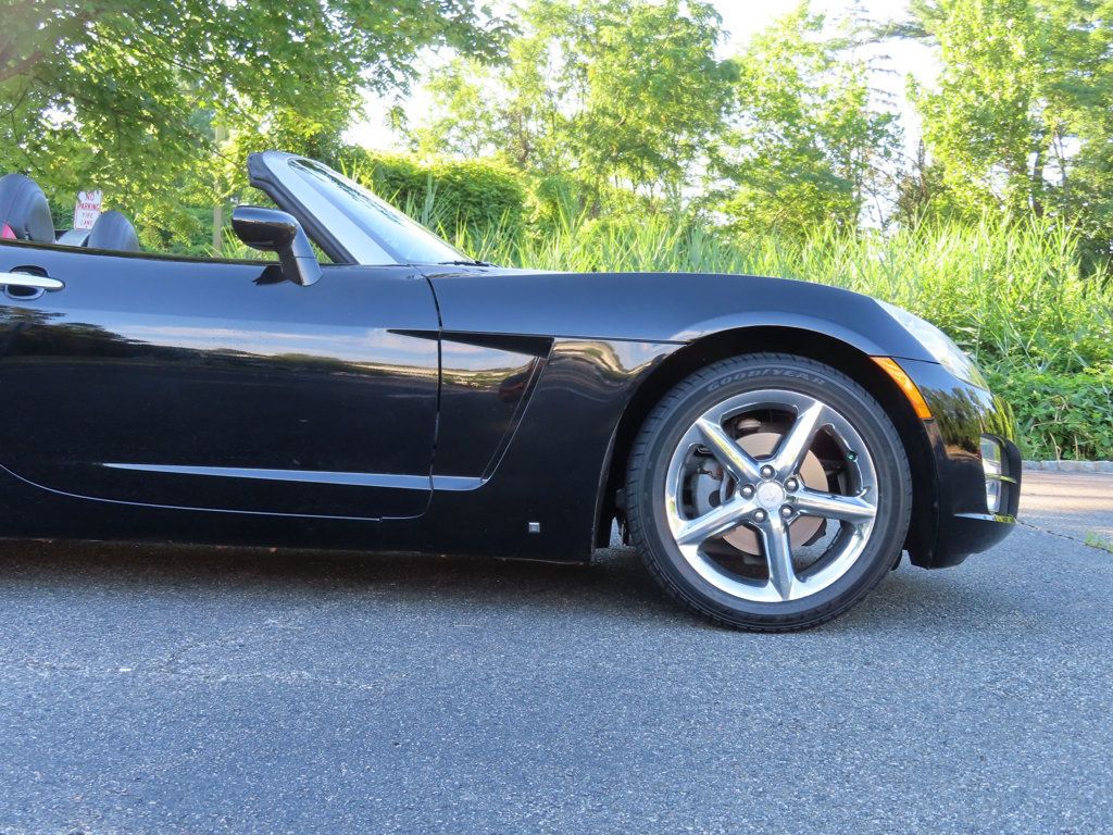 2007 Saturn Sky Convertible photo 20