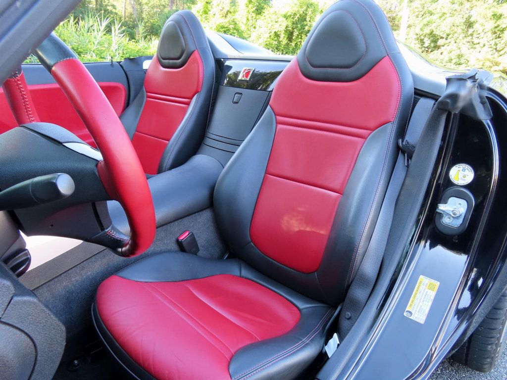 2007 Saturn Sky Convertible photo 23