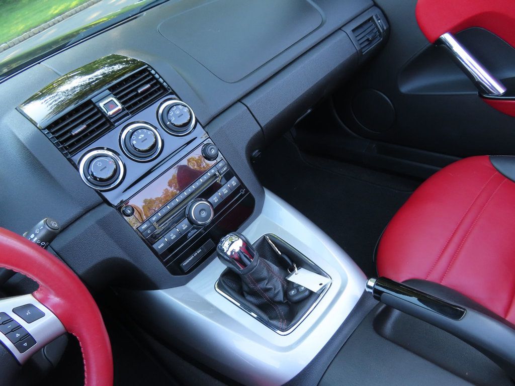 2007 Saturn Sky Convertible photo 29