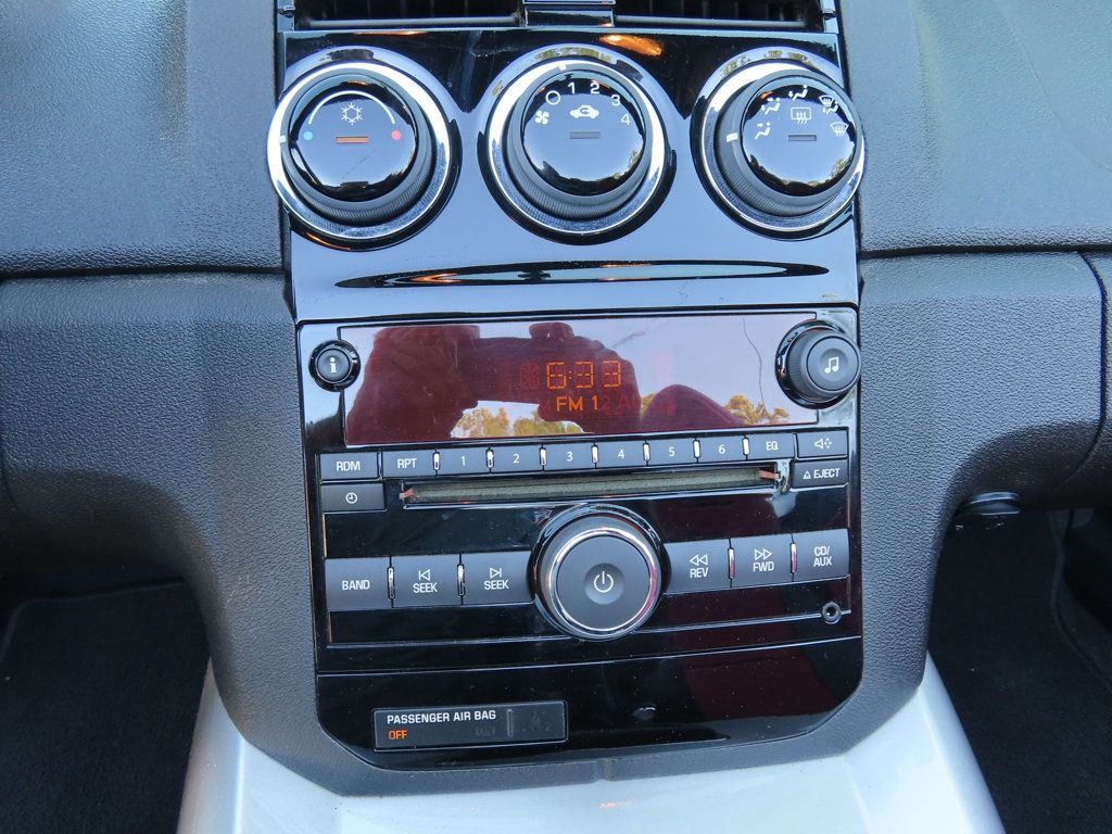 2007 Saturn Sky Convertible photo 30