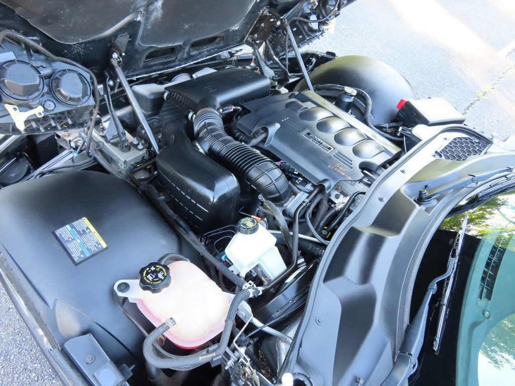 2007 Saturn Sky Convertible photo 34
