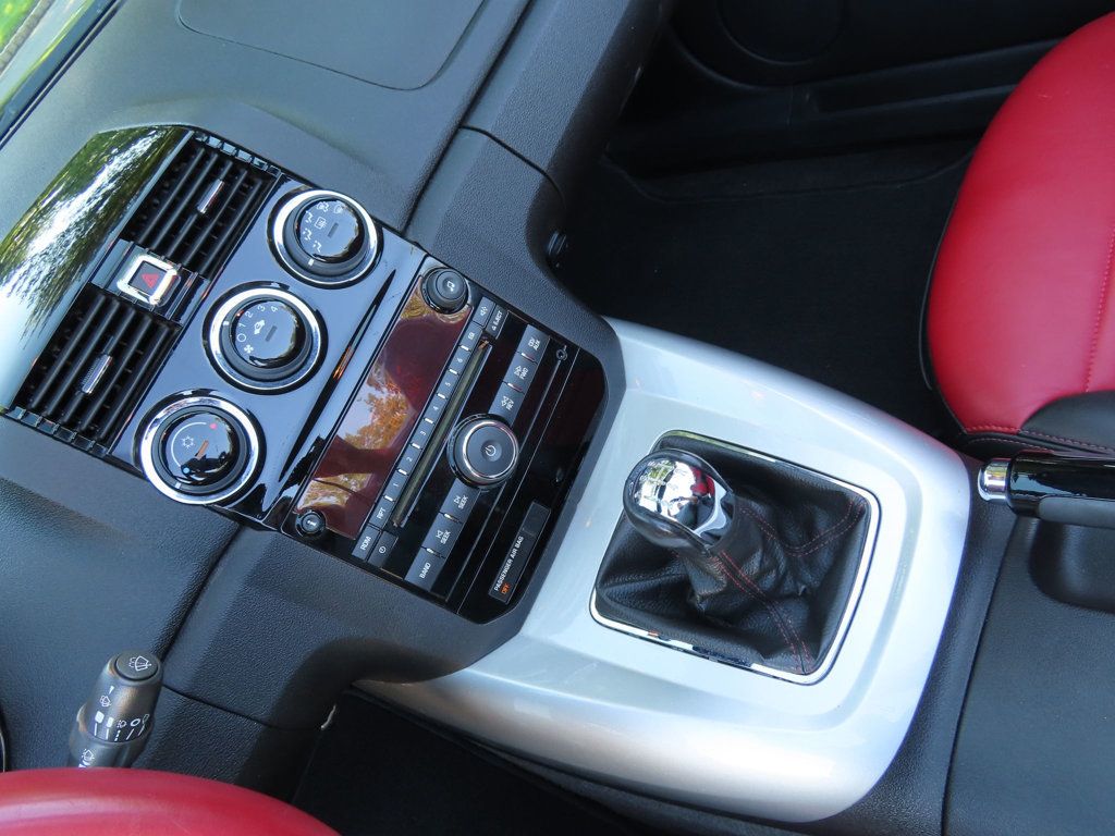 2007 Saturn Sky Convertible photo 7