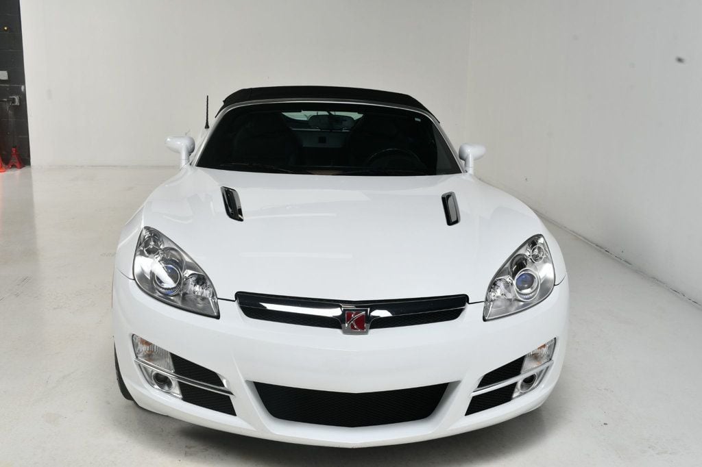 2007 Saturn Sky Convertible photo 18