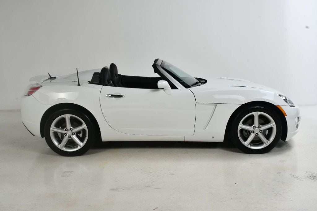 2007 Saturn Sky Convertible photo 20