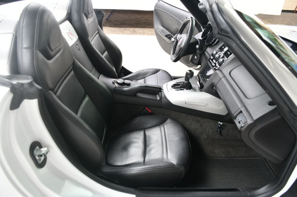 2007 Saturn Sky Convertible photo 34