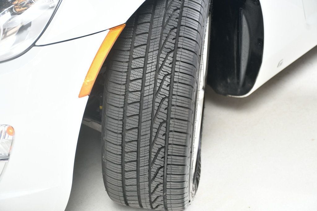2007 Saturn Sky Convertible photo 50