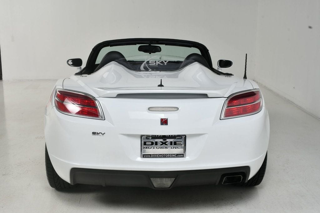 2007 Saturn Sky Convertible photo 8