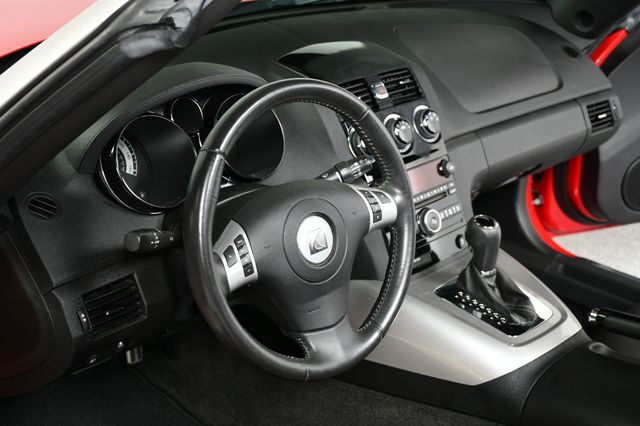 2007 Saturn Sky 2dr Convertible Red Line - 23030397 - 31