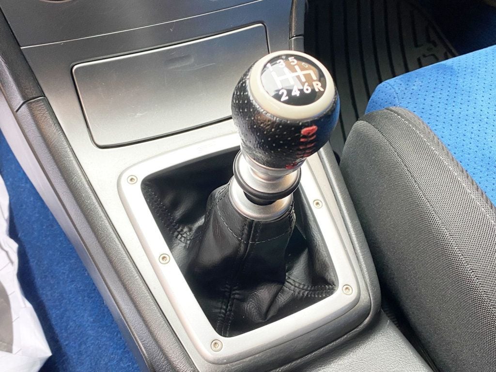 2007 Subaru Impreza Sedan 4dr H4 Turbo WRX STI w/Gold Wheels - 22995419 - 31