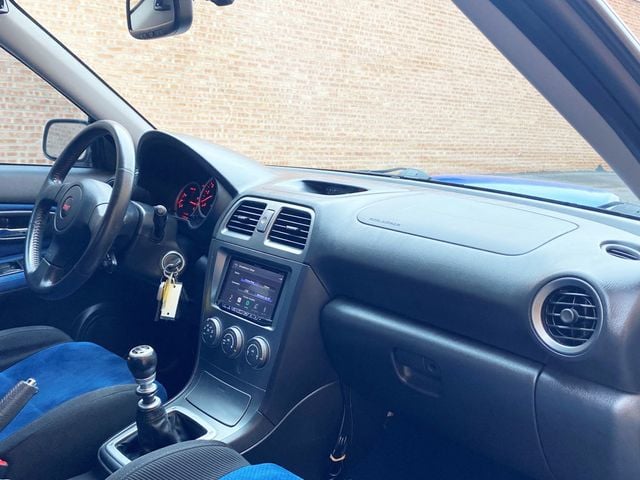 2007 Subaru Impreza Sedan 4dr H4 Turbo WRX STI w/Gold Wheels - 22995419 - 38