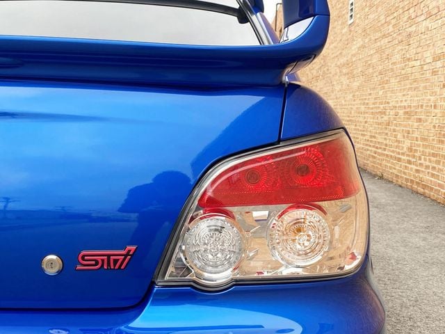 2007 Subaru Impreza Sedan 4dr H4 Turbo WRX STI w/Gold Wheels - 22995419 - 6