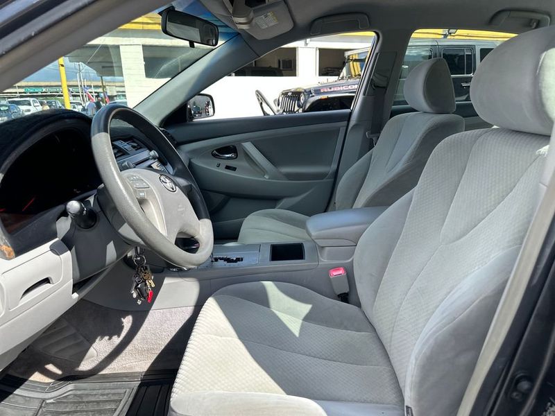 2007 Toyota Camry 4dr Sedan I4 Automatic LE - 22952218 - 11