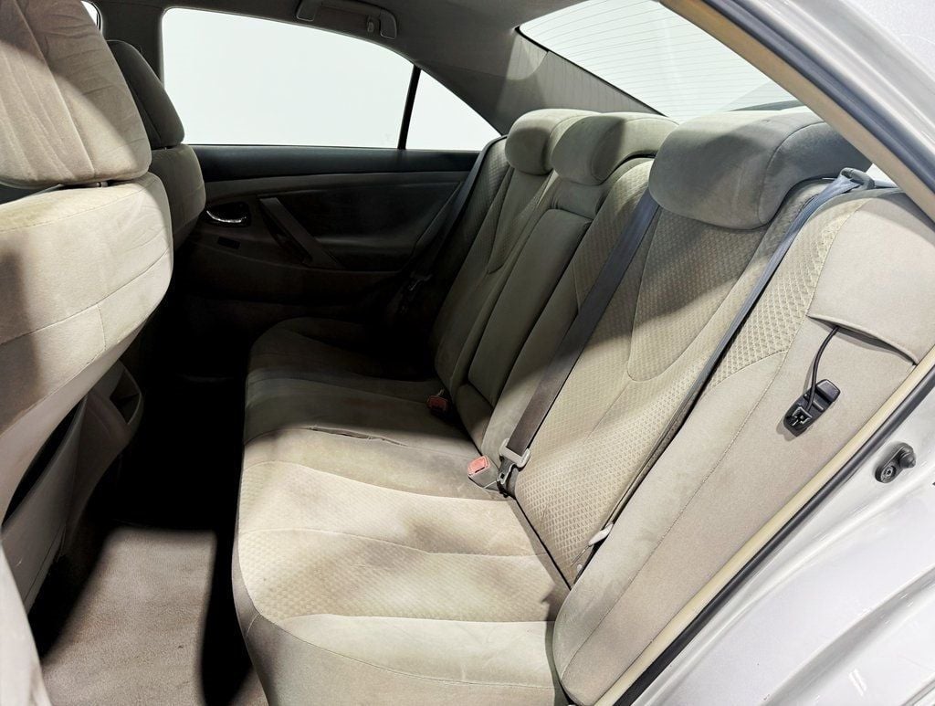2007 Toyota Camry 4dr Sedan I4 Automatic LE - 22936671 - 23