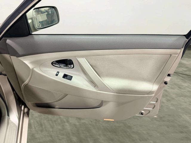2007 Toyota Camry 4dr Sedan I4 Automatic LE - 22955573 - 23