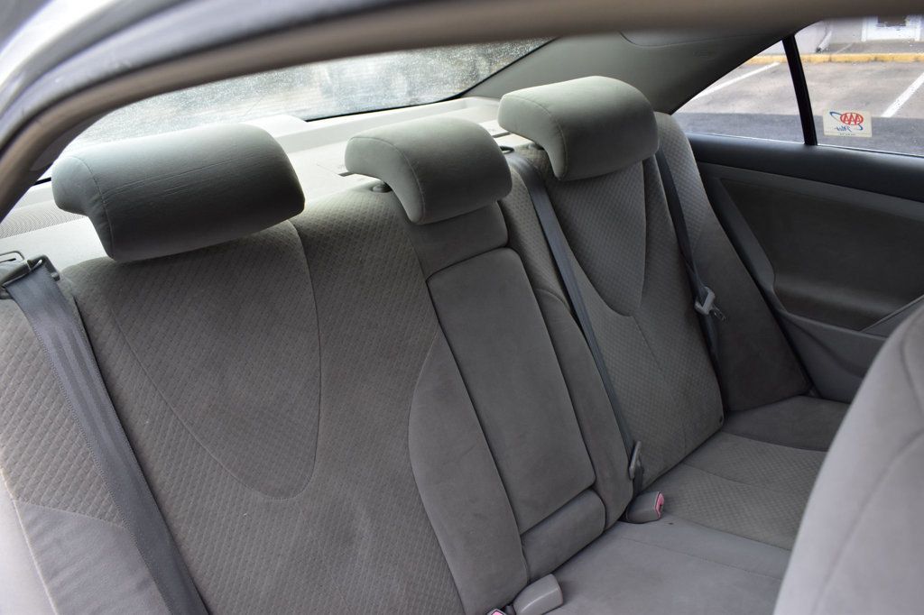 2007 Toyota Camry 4dr Sedan I4 Automatic SE - 23015702 - 19
