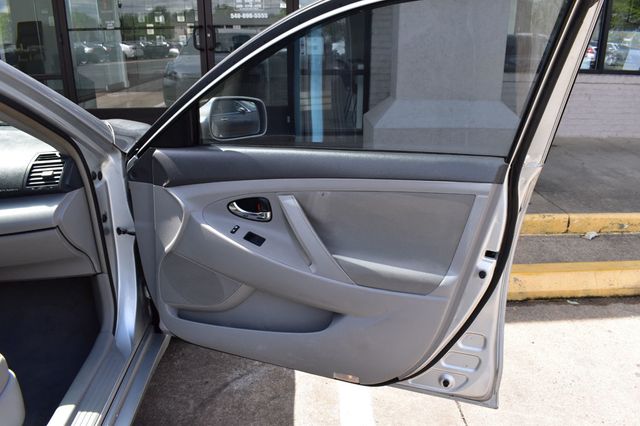 2007 Toyota Camry 4dr Sedan I4 Automatic SE - 23015702 - 32