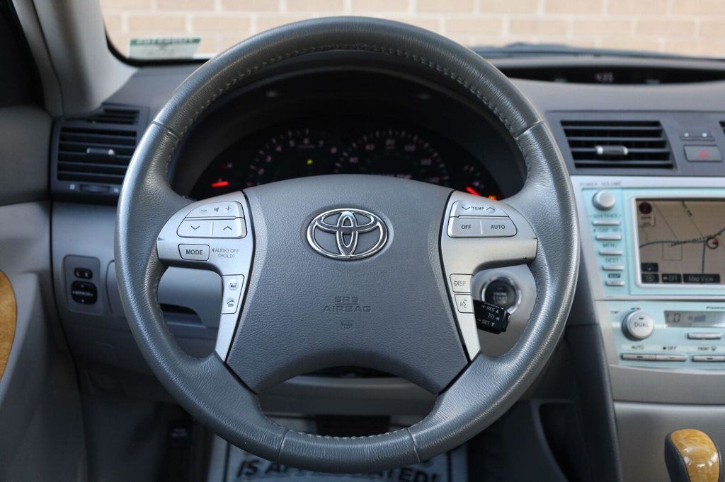 Toyota Camry photo 32