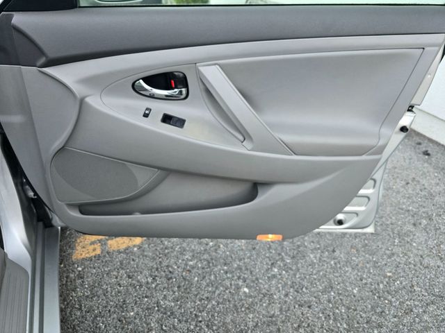 2007 Toyota Camry Hybrid 4dr Sedan - 23087810 - 19