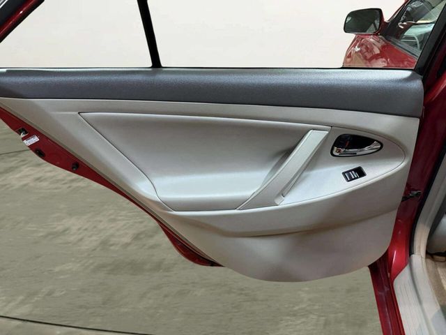 2007 Toyota Camry Hybrid 4dr Sedan - 22965144 - 16