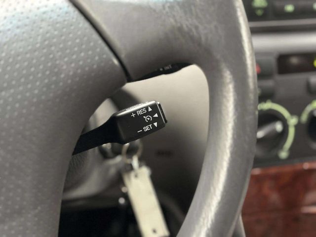 2007 Toyota Corolla 4dr Sedan Automatic LE - 22974783 - 28