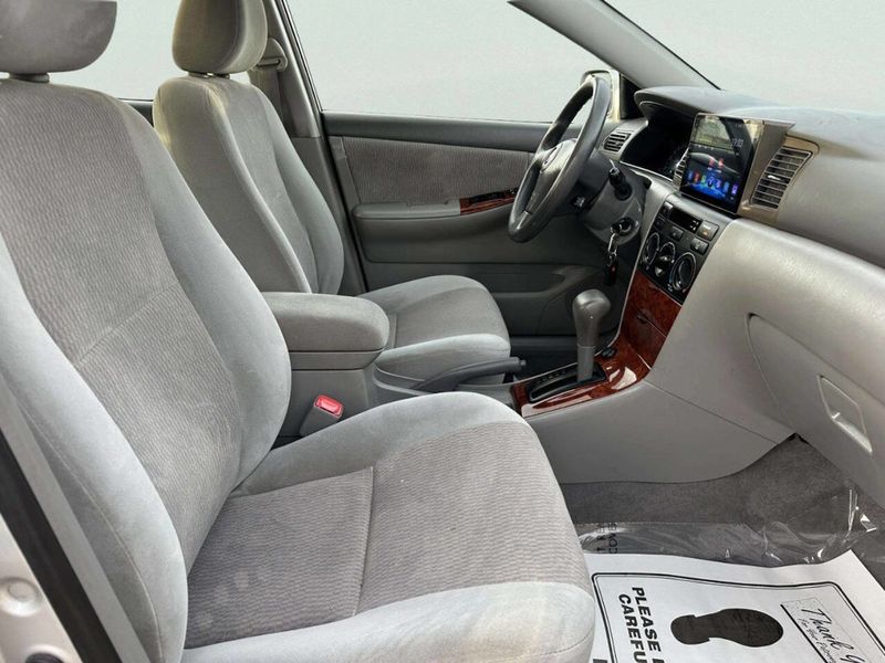2007 Toyota Corolla 4dr Sedan Automatic LE - 23010046 - 21